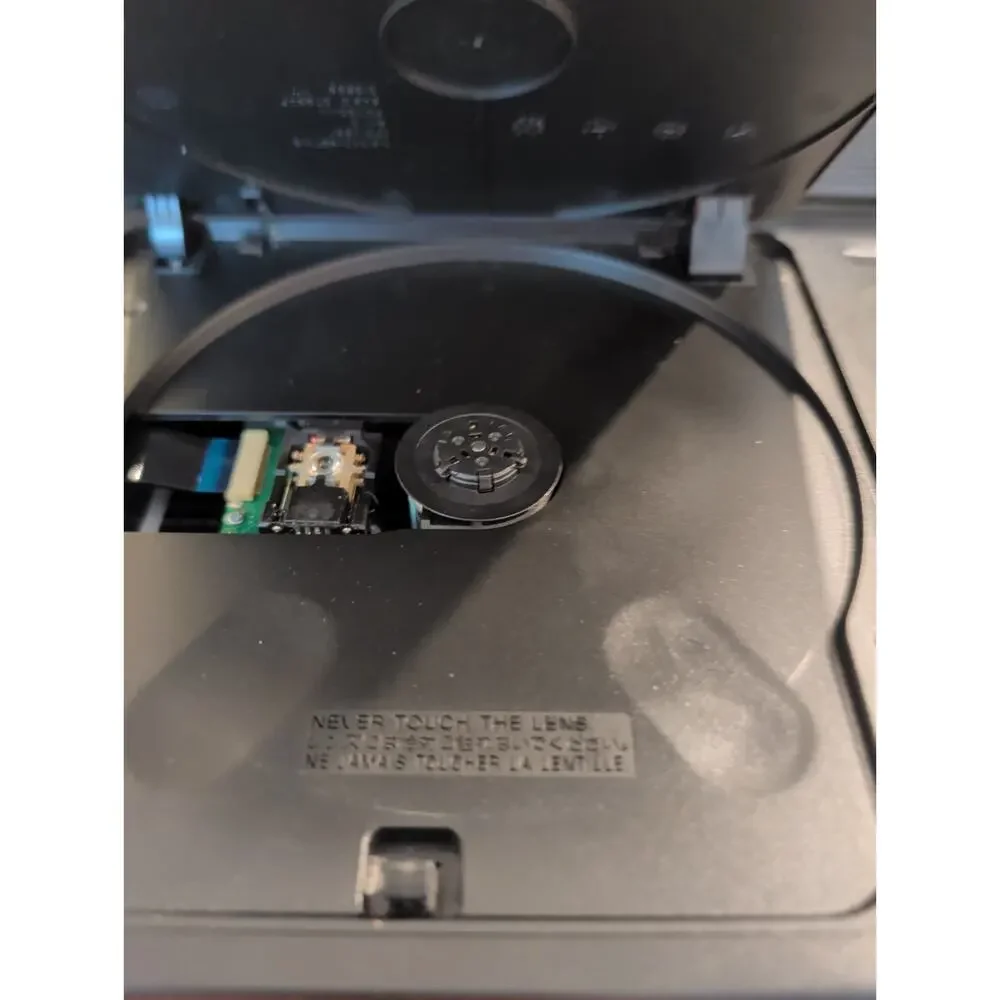 Sony DVP-FX980 Portable DVD Player - 9
